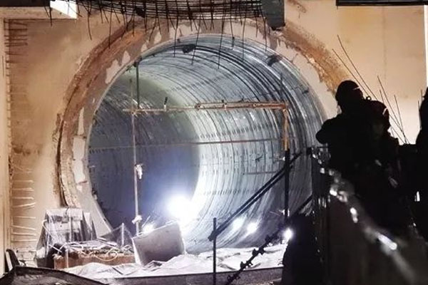 什么掘進(jìn)設(shè)備適合公路隧道施工，適合隧道掘進(jìn)的設(shè)備有哪些_隧道掘進(jìn)機(jī)